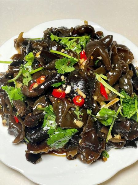 木耳怎么泡发_木耳凉拌的做法