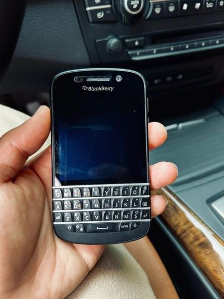 黑莓手机官网在哪买_黑莓手机还能用吗