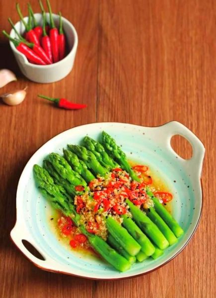 芦笋怎么炒好吃_芦笋焯水几分钟才脆