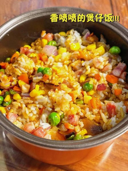 腊肠米饭电饭锅怎么做_腊肠饭水米比例是多少