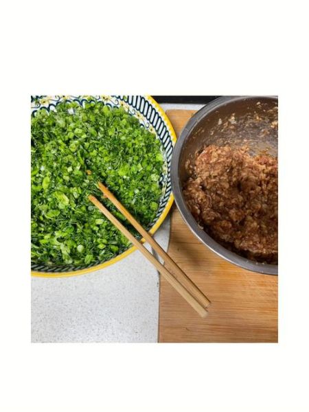 正宗茴香猪肉馅怎么调_茴香猪肉馅要不要焯水