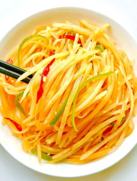 凉拌土豆丝怎么做才脆_正宗凉拌土豆丝的做法