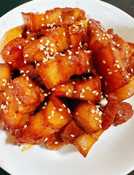 土豆红烧肉怎么做_家常做法步骤详解