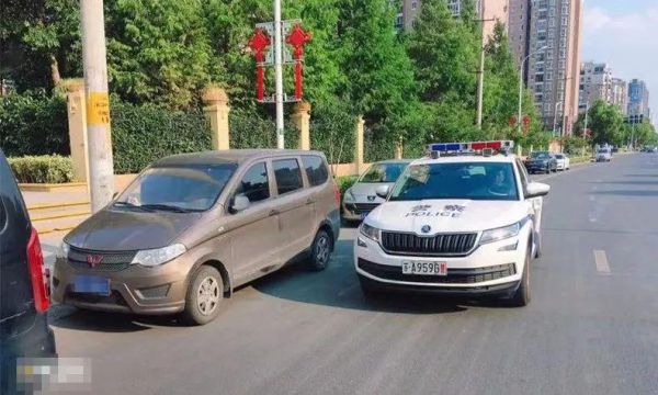 警车为什么叫警车_警车警灯颜色规定