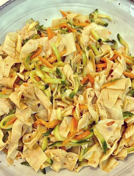 豆皮怎么做好吃_家常豆皮的做法大全