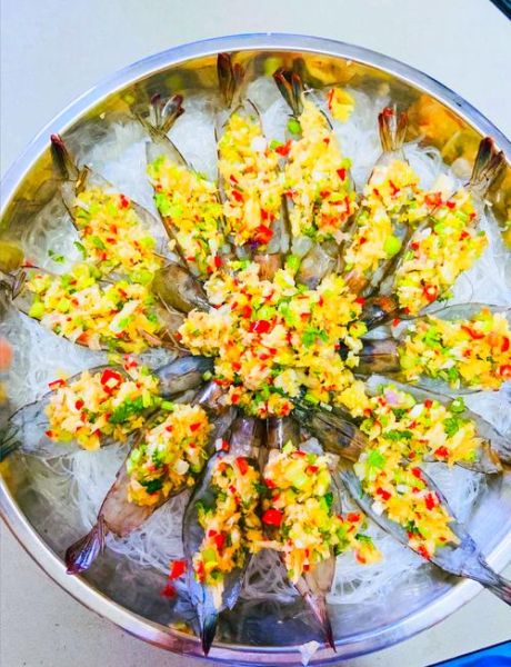 粉丝蒜蓉虾怎么做_蒜蓉虾粉丝蒸多久