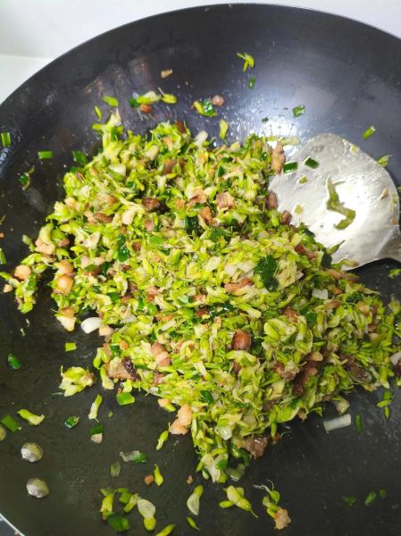 槐花包子素馅怎么做_槐花素包子馅做法大全