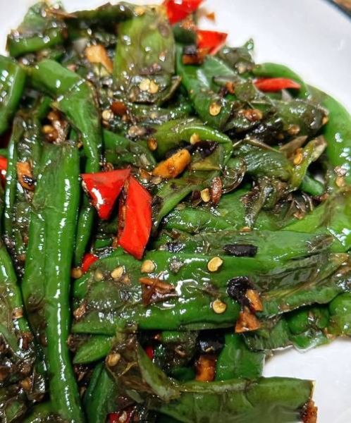 炒辣椒怎么炒不糊锅_炒辣椒的家常做法