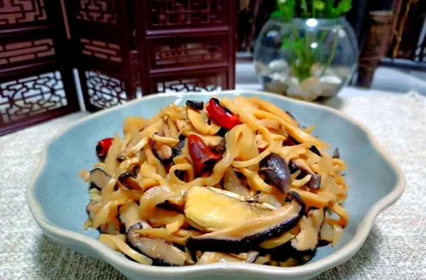 笋丝怎么炒好吃_笋丝焯水几分钟