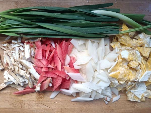 家常臊子面怎么做_正宗臊子面配方