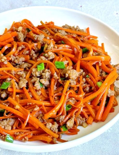 素炒胡萝卜怎么炒好吃_素炒胡萝卜的家常做法