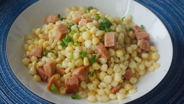 玉米粒炒火腿肠怎么做_火腿肠炒玉米粒窍门
