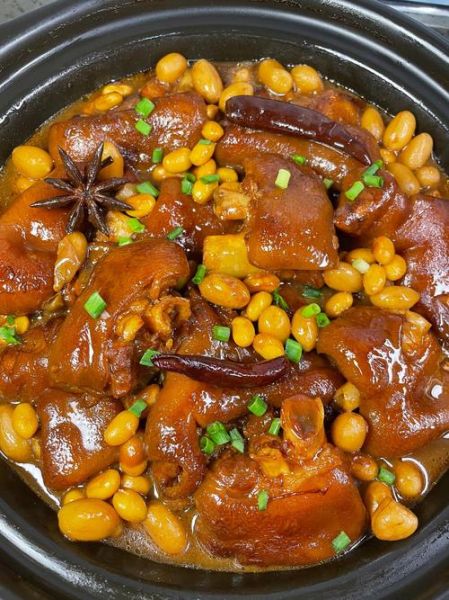 花生焖猪手怎么做_需要焯水吗