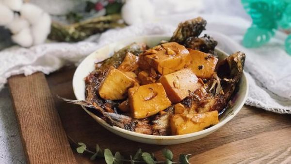鱼豆腐的做法_家常鱼豆腐怎么做
