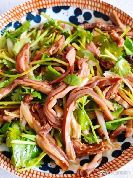 凉拌肚丝怎么做_凉拌肚丝的家常做法