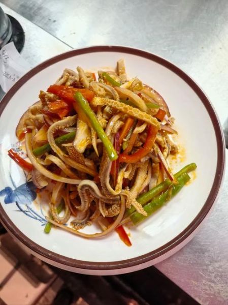 凉拌肚丝怎么做_凉拌肚丝的家常做法