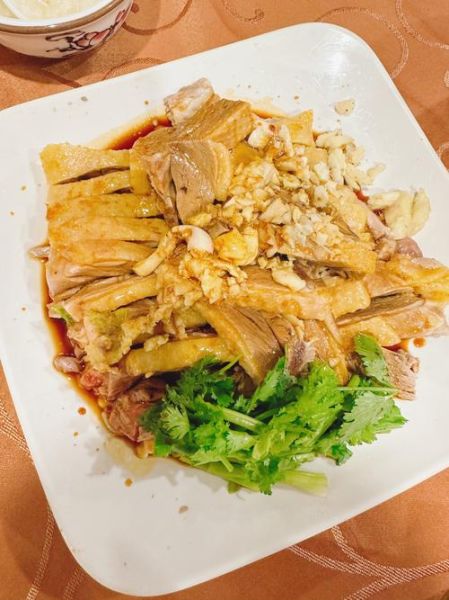 广东白切鸭怎么做才正宗_白切鸭蘸料怎么调