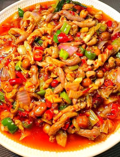 爆炒猪肚怎么做_爆炒猪肚焯水几分钟