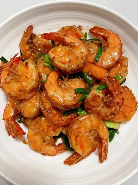 蒜蓉大虾怎么做_蒜蓉大虾用热油还是冷油