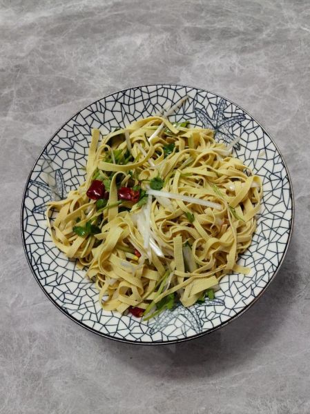 干豆腐丝怎么拌好吃_拌干豆腐丝的家常做法
