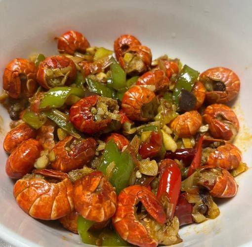 炒虾尾的家常做法_怎么炒虾尾才入味