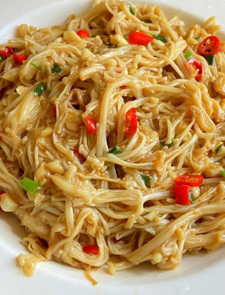 金针菇怎么炒好吃_金针菇焯水几分钟