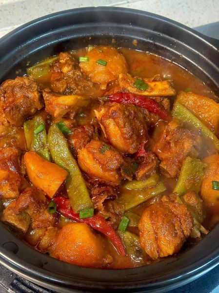 排骨炖土豆怎么做_排骨炖土豆需要焯水吗