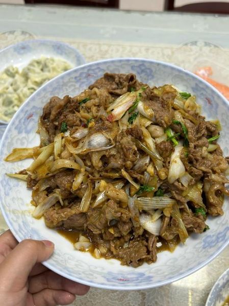 炒羊肉片怎么做好吃_家常炒羊肉片的做法步骤