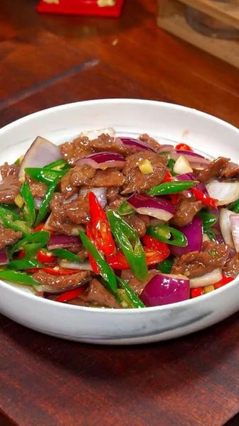 葱爆牛肉怎么做_牛肉炒多久才嫩