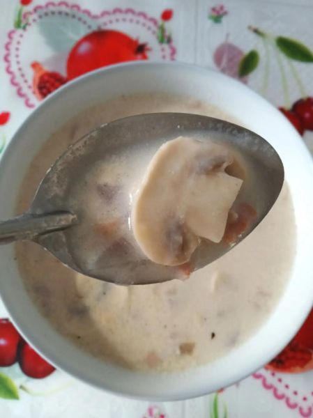 蘑菇浓汤怎么做_奶油蘑菇浓汤家常做法