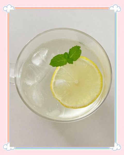 柠檬冰糖水的正确做法_柠檬冰糖水怎么做不苦