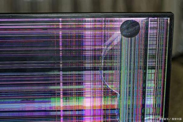 手机屏幕出现彩色条纹怎么办_彩色条纹会扩散吗