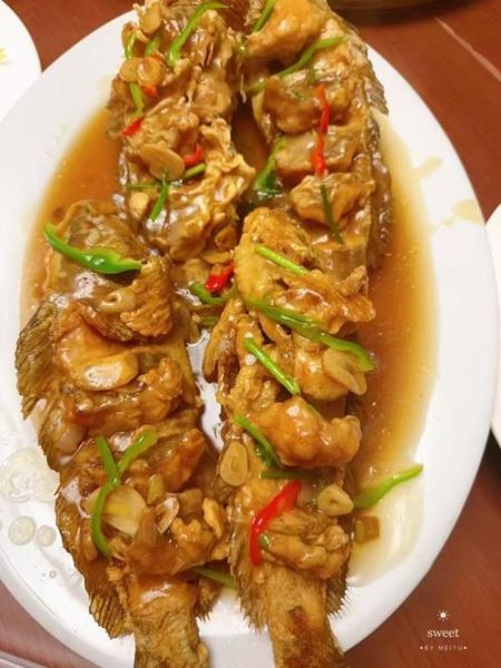 红烧鲈鱼怎么做_鲈鱼怎么烧不腥