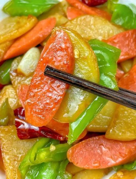 尖椒土豆片怎么炒好吃_尖椒土豆片家常做法