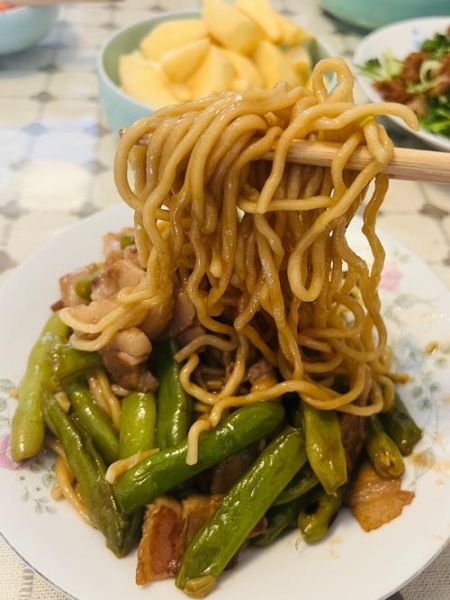 扁豆焖面怎么做_扁豆焖面最正宗的做法