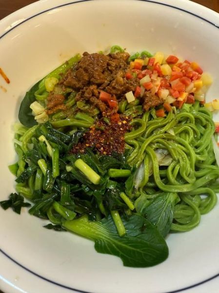 菠菜面怎么做好吃_菠菜面的做法步骤