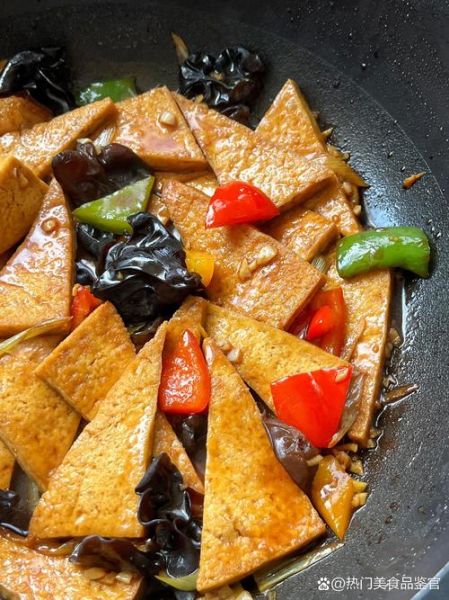 家常炒豆腐怎么做_炒豆腐不碎的技巧