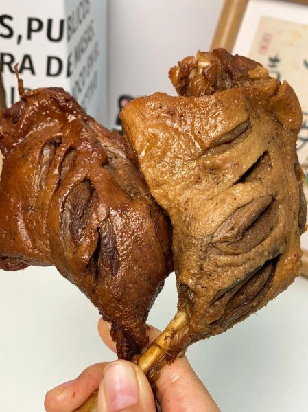 卤鸭腿怎么做才入味_卤鸭腿需要哪些配料