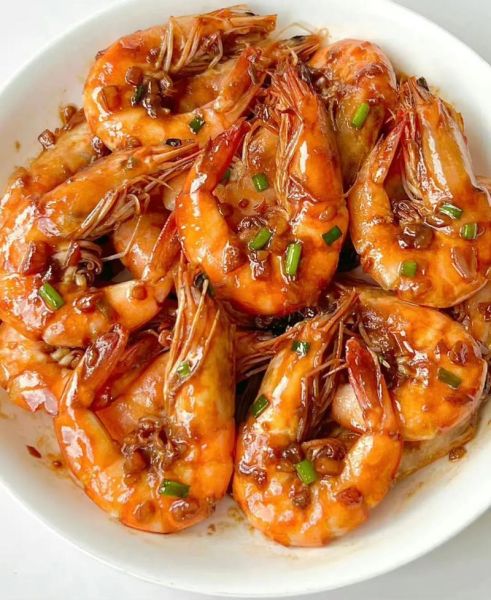 红烧虾怎么做才鲜嫩入味_红烧虾的家常做法步骤