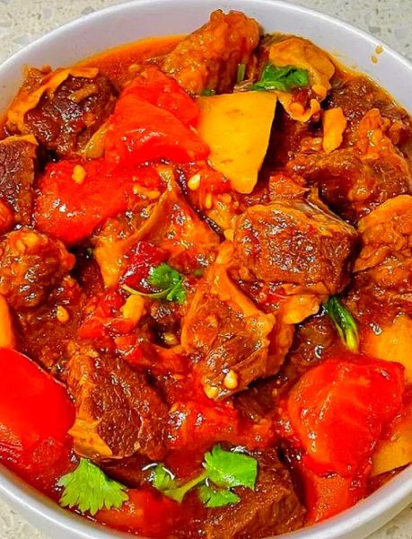 番茄土豆炖牛肉怎么做_牛肉炖多久才软烂