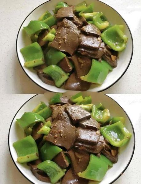 炒鸭血的家常做法_鸭血怎么炒才嫩滑