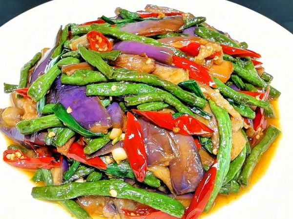 豆角茄子怎么做才好吃_家常豆角茄子做法步骤