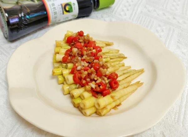 炒竹笋的家常做法_竹笋怎么炒才脆嫩