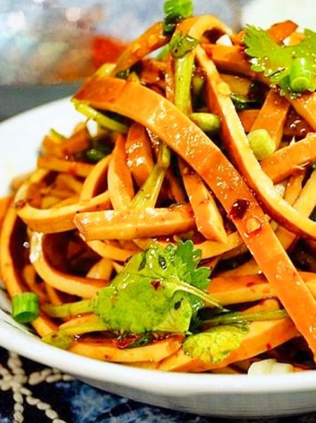 凉拌豆腐干怎么做_凉拌豆腐干需要焯水吗