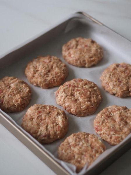 汉堡肉饼怎么做_汉堡肉饼煎多久才熟