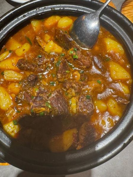 家常红烧牛肉怎么做_红烧牛肉怎么炖才软烂