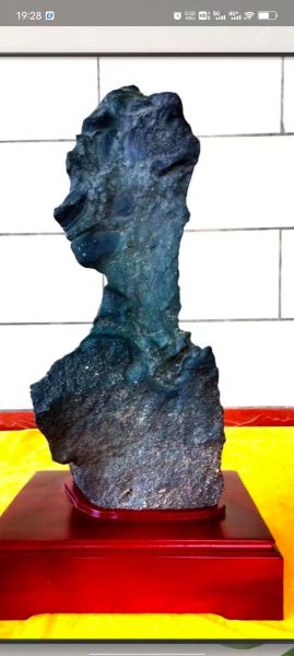 奇形怪状的东西叫什么_如何形容奇形怪状