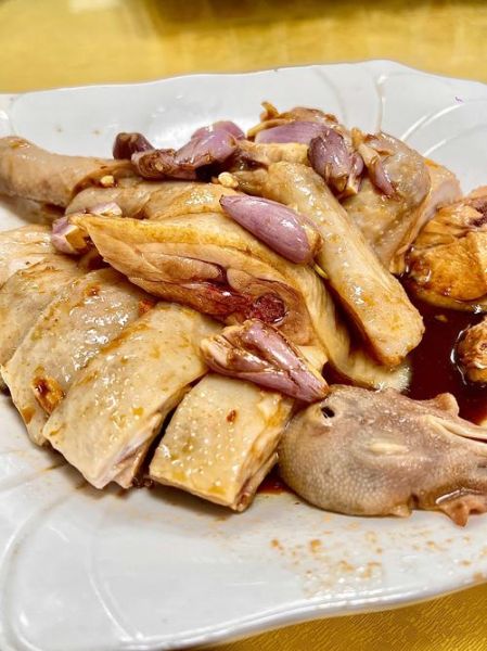 葱油鸡的家常做法_怎么做才嫩滑不柴