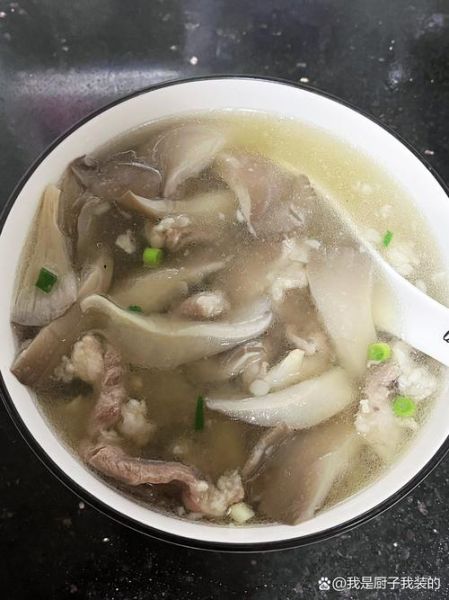 平菇肉片汤怎么做好吃_平菇肉片汤的家常做法