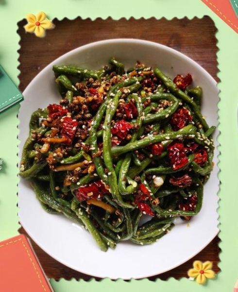 干瘪豆角怎么炒好吃_干煸豆角要不要焯水